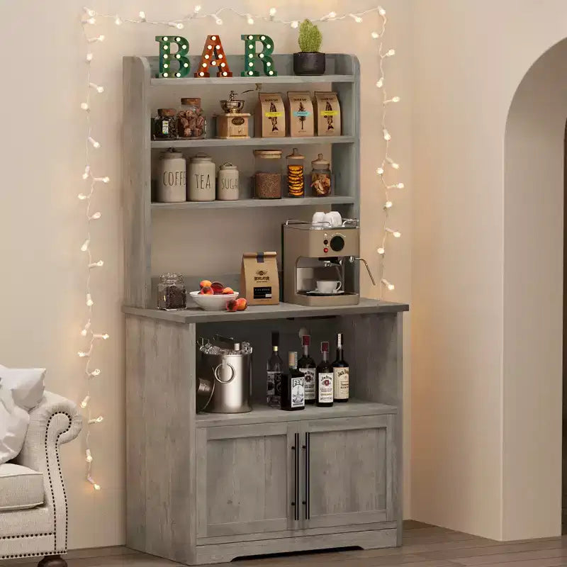 Mobiletto per forno a microonde con ripiani, mobile da cucina in legno stile rustico con presa elettrica e piano di lavoro rinforzato