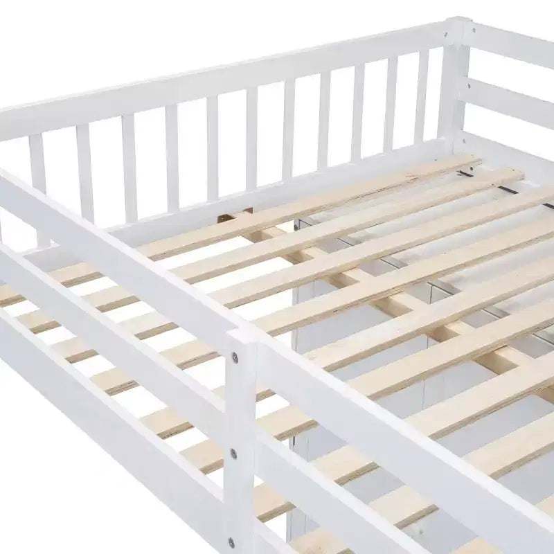 Letto a castello moderno una piazza e mezza su una piazza con armadio e 5 cassetti